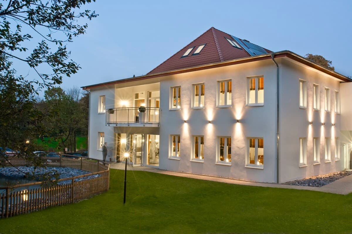 Der große Saal Palazzo mit eingedeckten Tischen